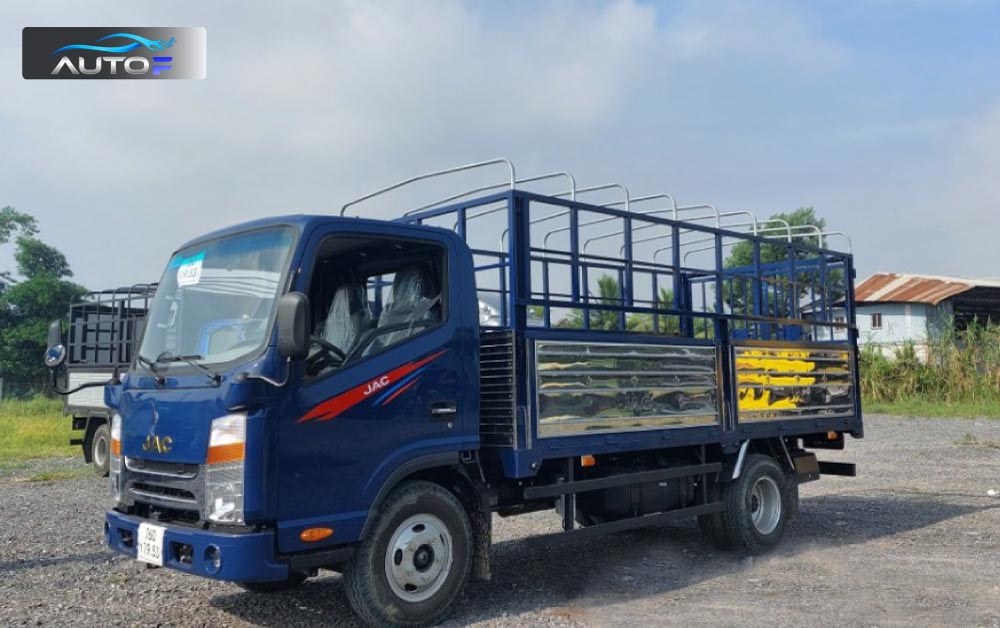 Giá xe tải Jac N200 thùng mui bạt (1.99 tấn)